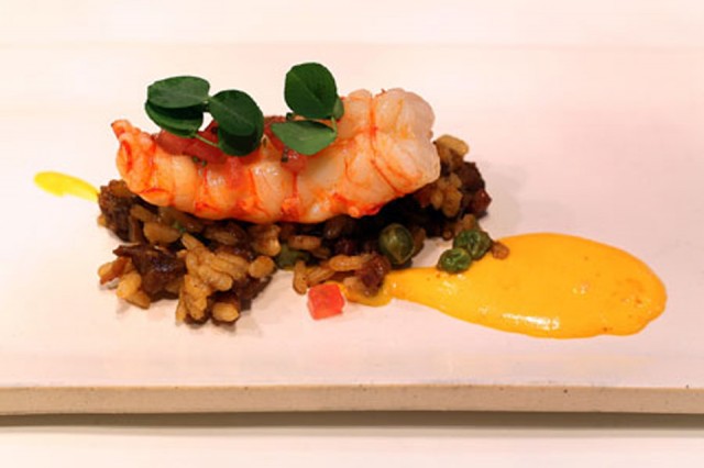 Paella com lagostim