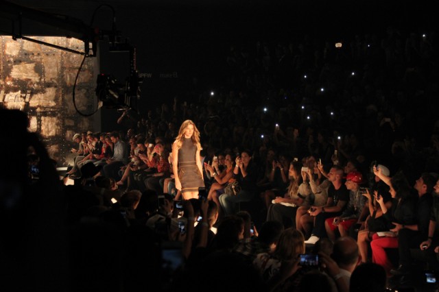 desfile_colcci-rita_heroina