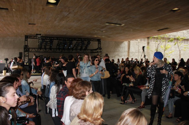 sala_de_desfile_ellus-rita_heroina