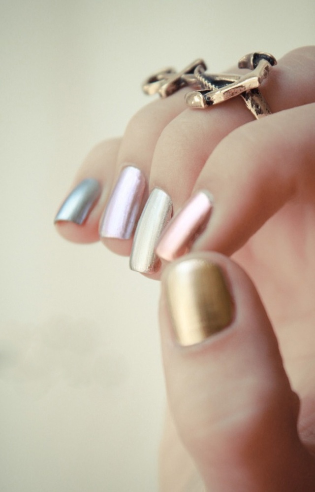 unhas_metalizadas-rita_heroina