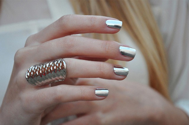 unhas_metalizadas3-rita_heroina