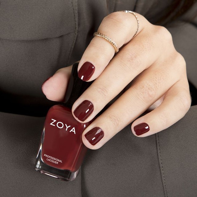 esmalte_marsala-rita_heroina