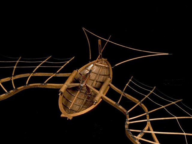 nave_voadora-leonardo_da_vinci-rita_heroina