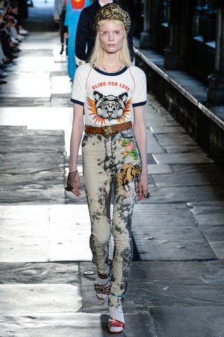 01-gucci-inspired-acid-wash-denim